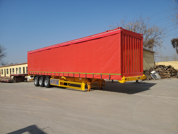 侧帘半挂车